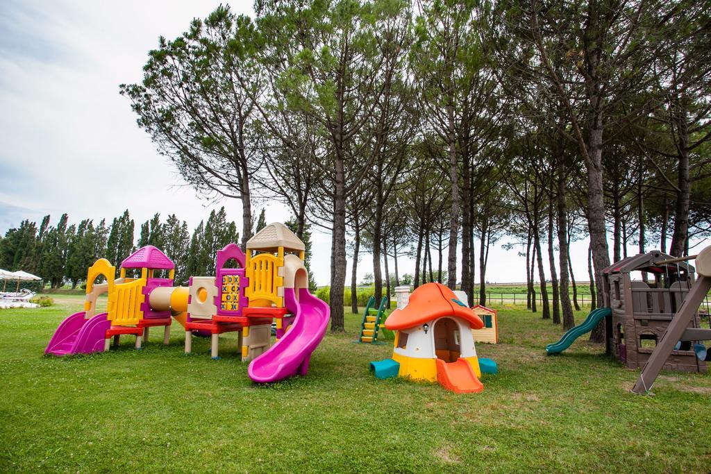 Residenze Di La' Dal Fiume Aparthotel Caorle Exterior foto
