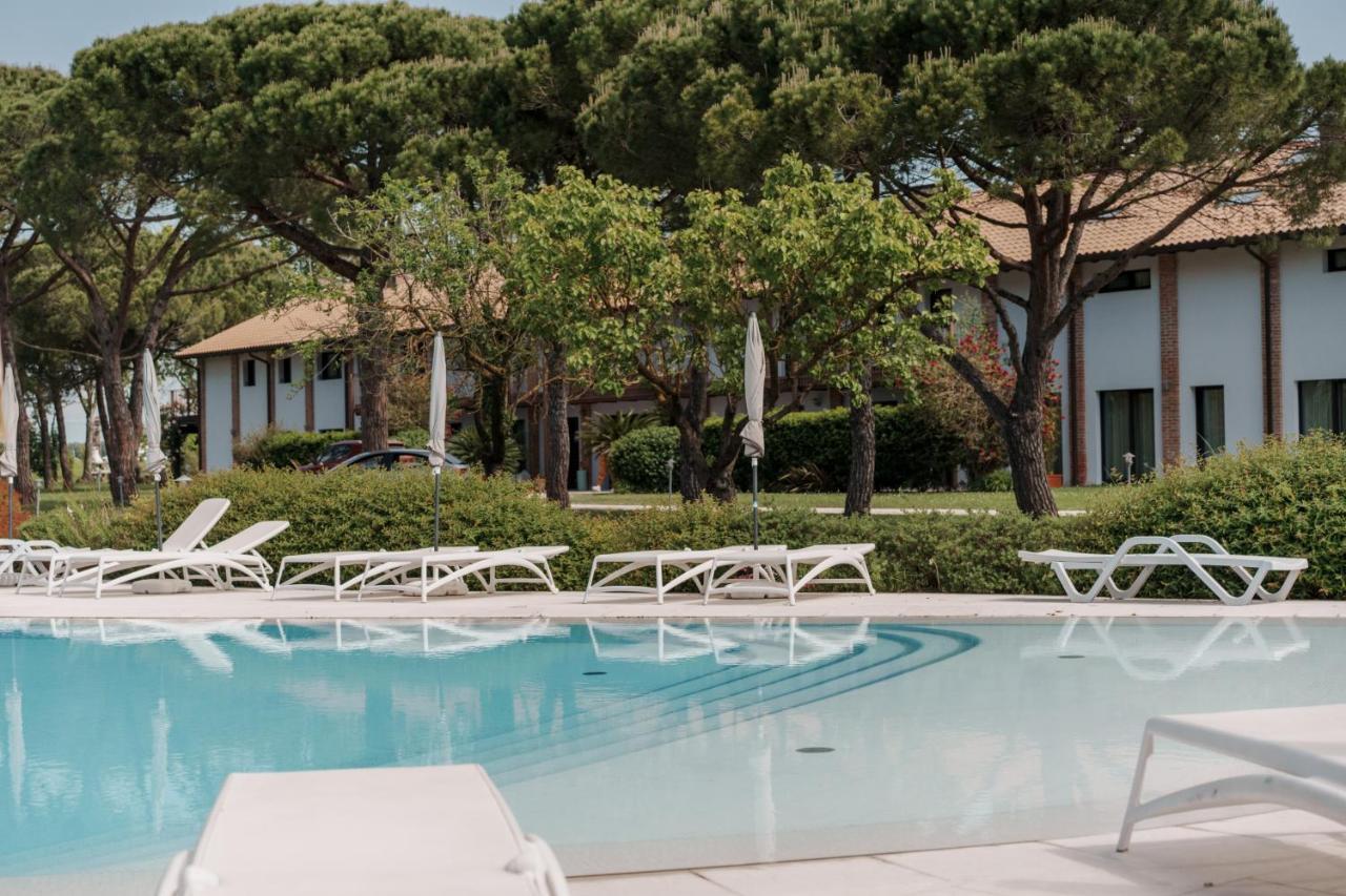 Residenze Di La' Dal Fiume Aparthotel Caorle Exterior foto