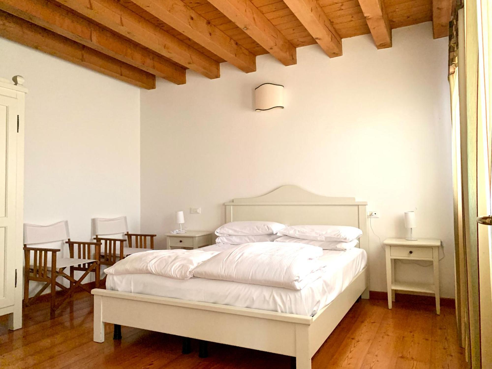 Residenze Di La' Dal Fiume Aparthotel Caorle Exterior foto